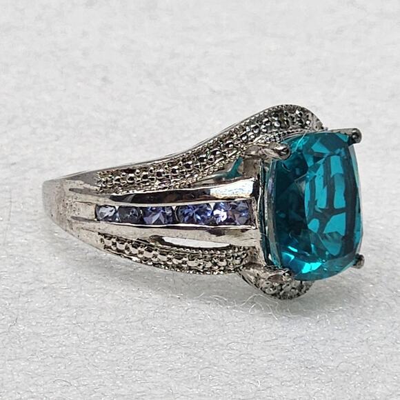925 Silver Blue Topaz Size 9 Ring - Picture 3 of 6